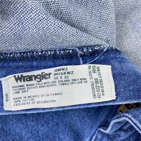 Wrangler Mens 38x32 13MWZ Cowboy Cut Denim Blue Jeans Straight Leg Med Wash - Picture 6 of 9